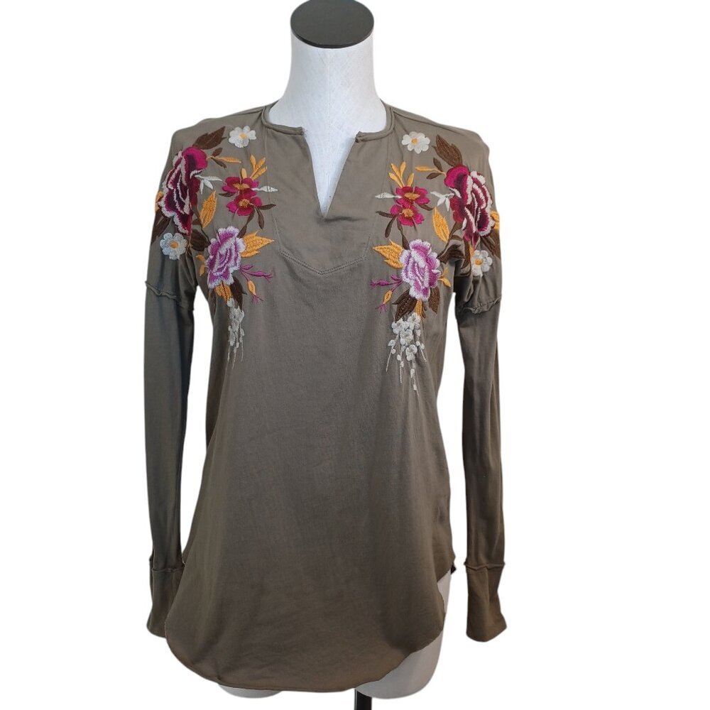 Johnny Was Los Angeles Embroidered Floral Long Sleeve Top Olive Taupe XS Boho